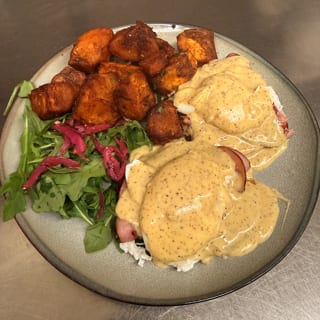 SHU Eggs Benedict